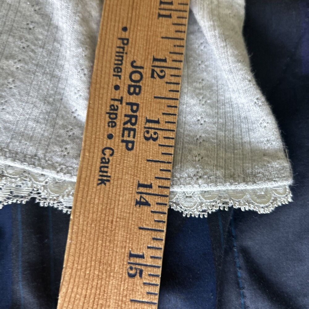 AEROPOSTALE Crop Baby Tee Medium Gray Ruffle Lace Button Up Kidcore Country Top - Picture 9 of 11